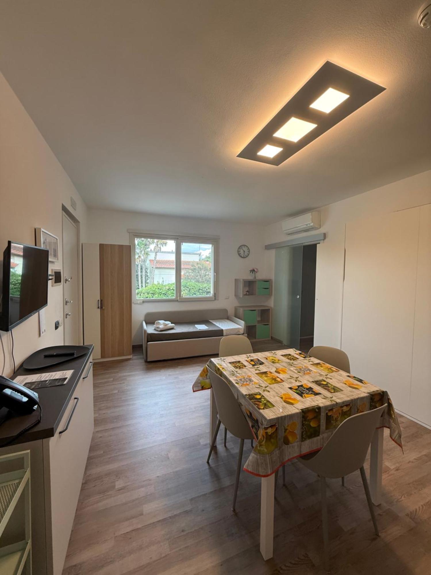 Residence San Francesco Tirrenia Luaran gambar