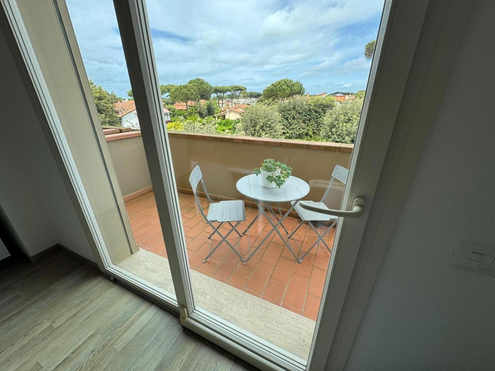 Residence San Francesco Tirrenia Luaran gambar